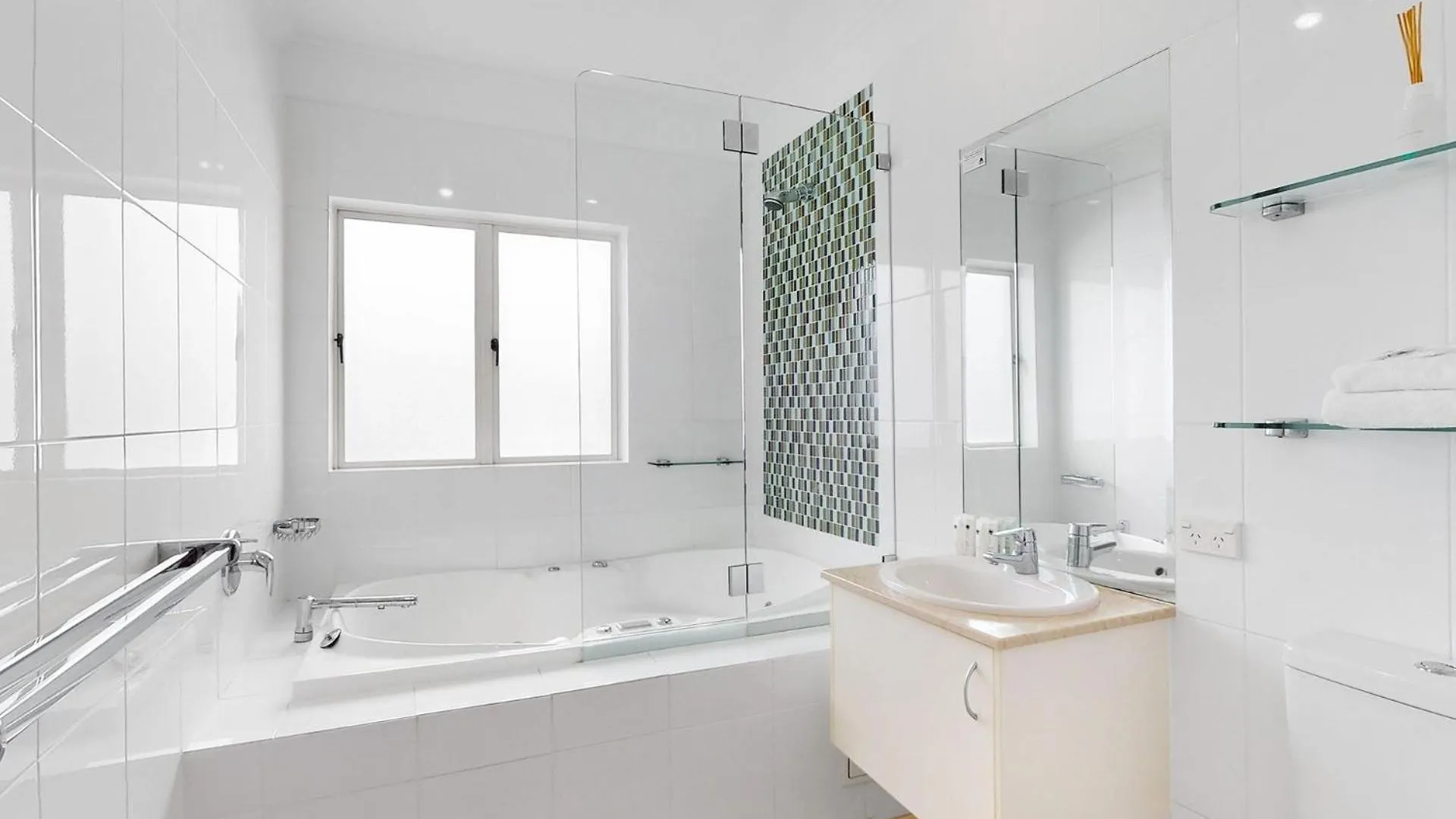 19 Colonial Apartment Noosaville